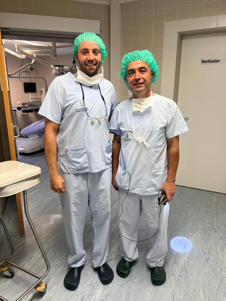 Dr Fenjero Walid en formation de chirurgie orale en Allemagne